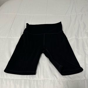 FABLETICS BIKER SHORTS